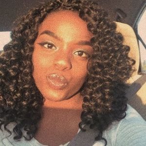 Meet your Posher, Faith